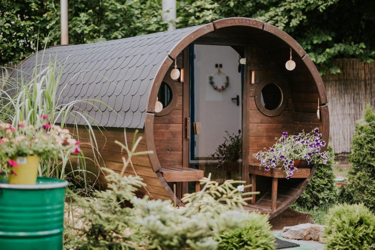 Aloha Glamp - Okragle Domki Przy Rzece - Balia I Sauna - Energylandia Zagornik エクステリア 写真