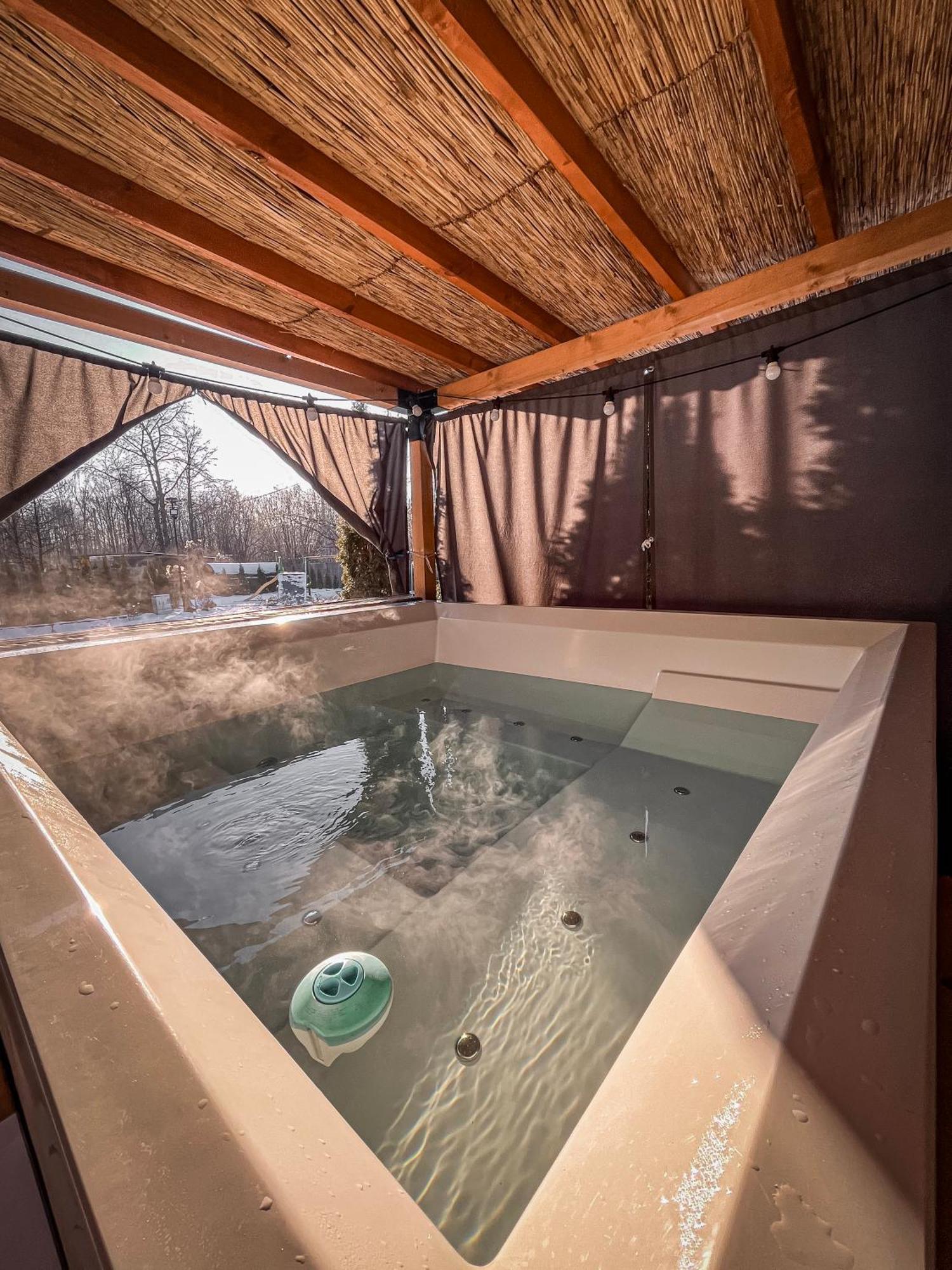 Aloha Glamp - Okragle Domki Przy Rzece - Balia I Sauna - Energylandia Zagornik エクステリア 写真