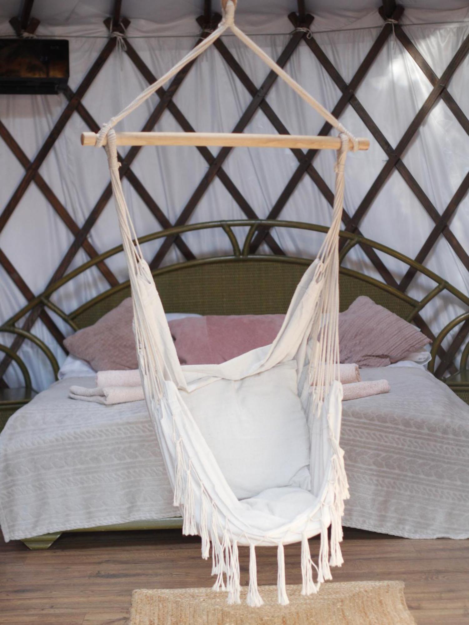 Aloha Glamp - Okragle Domki Przy Rzece - Balia I Sauna - Energylandia Zagornik 部屋 写真