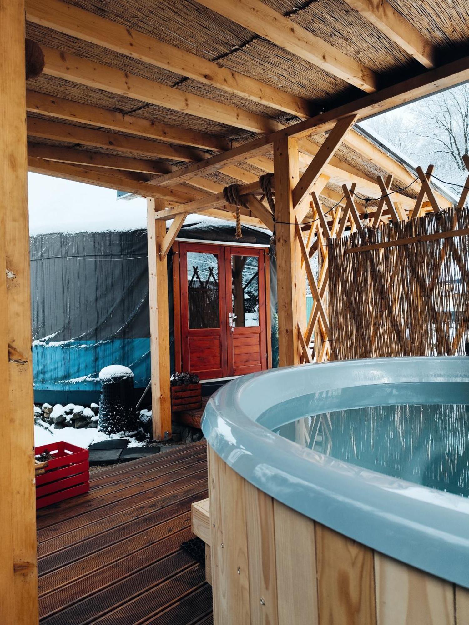 Aloha Glamp - Okragle Domki Przy Rzece - Balia I Sauna - Energylandia Zagornik エクステリア 写真
